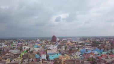 Orissa, Hindistan, Jagannath tapınağı, 4k hava aracı görüntüleri.