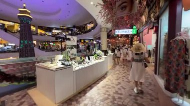 Pattaya 'daki Terminal 21 AVM sinematik çekimleri gözler önüne seriyor, Noel, Tayland - 24.12.2023