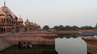Mathura 'nın ünlü turizm merkezi Kusum Sarovar, Govardhan mathura uttarpradesh India
