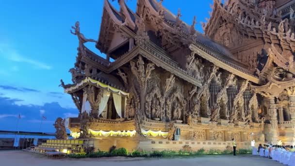 Sanningstemplets Helgedom Pattaya Natten Skulpturer Utsirade Dekorationer Utsidan Thailand — Stockvideo
