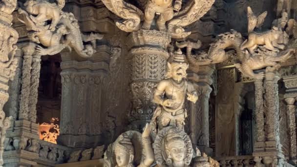 Heiligtum Des Wahrheitstempels Pattaya Bei Nacht Außen Geschnitzte Dekorationsskulpturen Thailand — Stockvideo