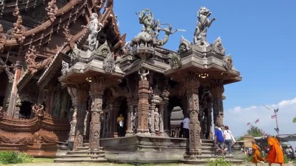 Toeristen Sanctuary Truth Temple Pattaya Thailand 2023 — Stockvideo