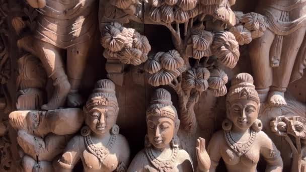 Sanctuaire Vérité Temple Anciennes Sculptures Bois Radha Krishna Dieu Asie — Video