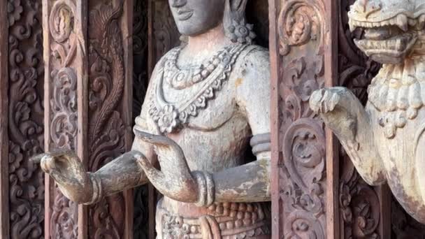 Heiligdom Van Waarheid Tempel Pattaya Buitenkant Gesneden Decoratie Sculpturen Thailand — Stockvideo