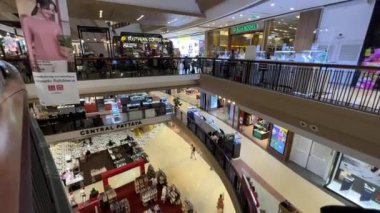 Pattaya 'daki Terminal 21 AVM sinematik çekimleri gözler önüne seriyor, Noel, Tayland - 24.12.2023