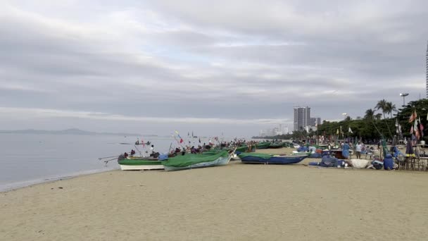 Fischerboote Und Markt Strand Von Pattaya Morgen Thailand — Stockvideo