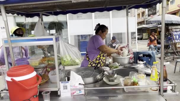 Vendeur Thaïlandais Nourriture Rue Vendant Pour Aller Repas Pattaya Thaïlande — Video