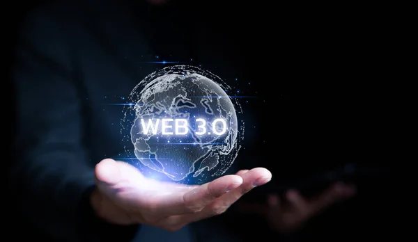 İş adamı el şovu web 3.0 dünya şeklinde. Kaldıraç Web 3.0 Blokzinciri Gelecek Teknolojisi, Global Futuristik, web sitesi geliştirme, Web 3.0 İnternet Kavramı,