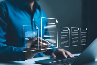 Dijital Belge Yönetimi ve Kağıtsız İş Akımı, İşadamı sanal belge arayüzü, kağıtsız konsept, dijital belge yönetimi imzaladı. verimli iş akışları, dijital çözümlere geçiş,