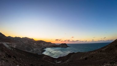 Kuzey Fas 'ın Akdeniz kıyısındaki Cape Three Forks.