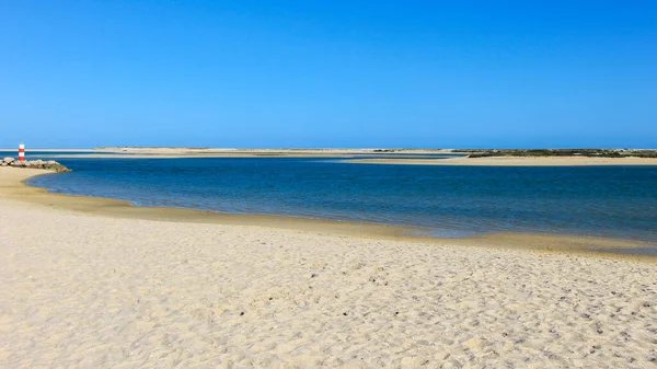 Спокойный Пляж Фару Португалия — стоковое фото
