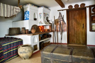 Vinnytsia Bölgesel Lore Müzesi 'ndeki Ukrayna köy evinin yeniden inşası. Ukrayna, Vinnytsia, 28 Eylül 2017.