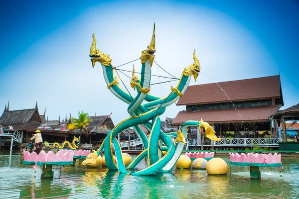 Паттая Таиланд Июня 2022 Года Плавучий Рынок Паттайи Фонтан Скульптур — стоковое фото