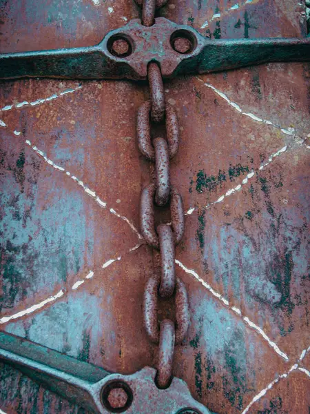 Madencilik müzesinde Grunge metal zinciri