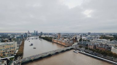 Yukarıdan Londra şehrine bak