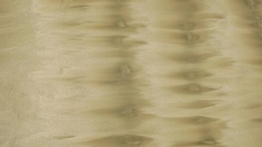 Güzel kum yapısı. Karışık siyah beyaz kum