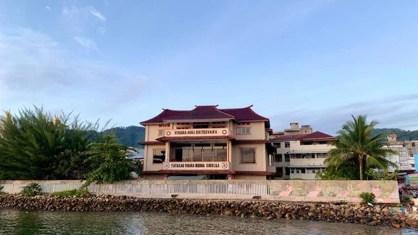 Eski manastır binası.