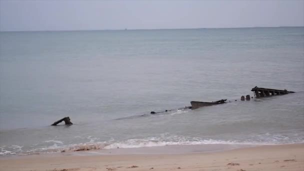 Vue Naturelle Eau Mer Avec Des Vagues Calmes Sur Plage — Video