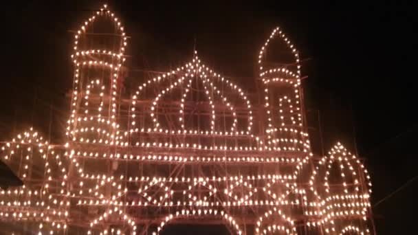 Noche Visita Ramadán Con Lámpara Aceite Ornamentada Forma Mezquita Puerta — Vídeos de Stock