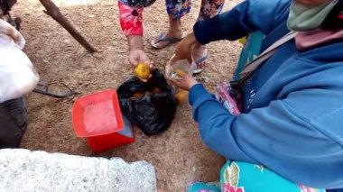 Alıcılarla tüccarlar arasında gübre alıp satmanın etkinliği.
