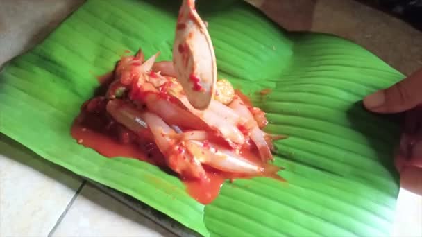 Pepes Fisch Indonesische Küche Gedämpfter Fisch Banane Gewickelt — Stockvideo