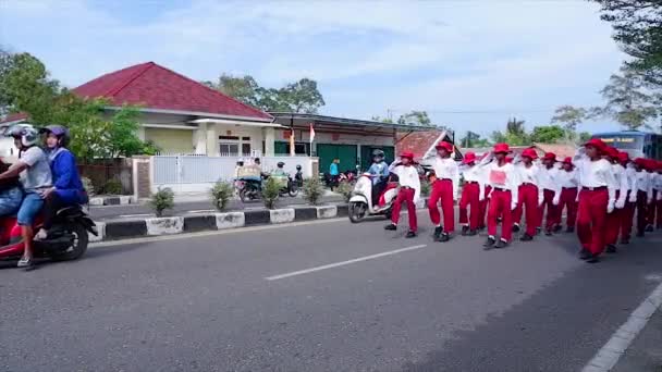Muntok Indonesia September 2023 Pelajar Sekolah Dasar Indonesia Dengan Seragam — Stok Video