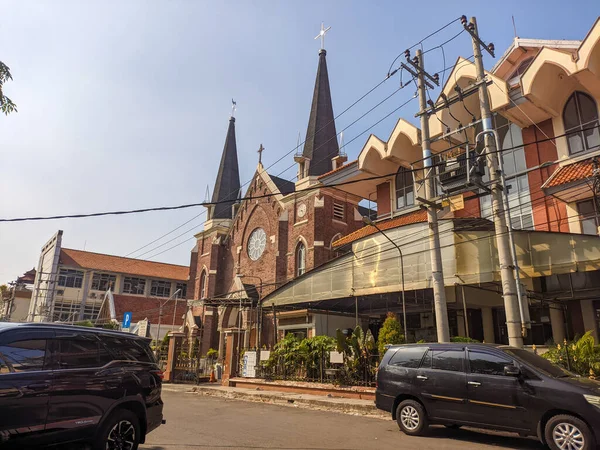 Brązowy Budynek Kościoła Surabaya Indonezja Maj 2023 — Zdjęcie stockowe