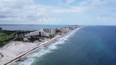 Cancun 'daki ünlü otel alanının kuş bakışı görüntüsü. Meksika