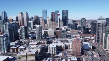 Calgary şehir merkezindeki Uzun Binalar, Kanada Alberta 'daki Kış