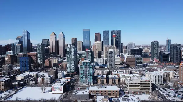 Kanada, Calgary 'de kışın çok güzel yüksek binalar..