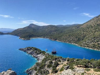 Türkiye 'de Ege Denizi' nde yer alan Gemiler Adası 'nın gözlem güvertesinden güzel bir manzara