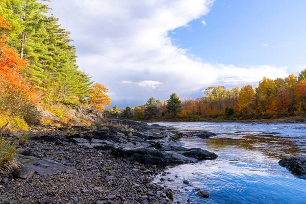 Fluss Den Nordöstlichen Bergen Herbst — Stockfoto