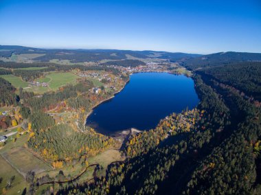 Sommer Landschaft am Titisee im Schwarzwald