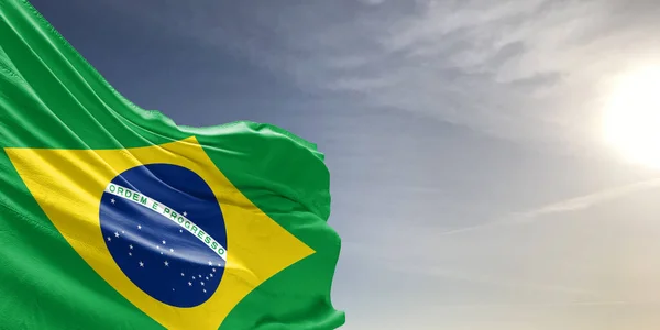 Εθνική Σημαία Της Βραζιλίας Ύφασμα Κυματίζει Στο Όμορφο Γκρι Φόντο — Φωτογραφία Αρχείου