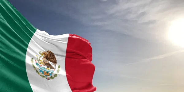 Mexikos Nationalflagge Weht Schönen Grauen Himmel — Stockfoto