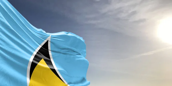 Saint Lucia Narodowa Tkanina Flagowa Macha Pięknym Szarym Niebie Tło — Zdjęcie stockowe