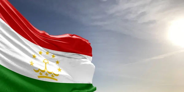 Tela Tela Bandera Nacional Tayikistán Ondeando Sobre Hermoso Cielo Gris — Foto de Stock