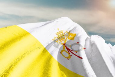 Vatikan ulusal bayrak kumaşı güzel beyaz arka planda dalgalanıyor.