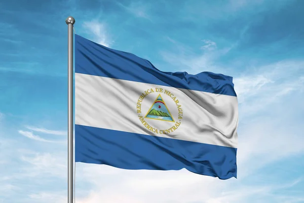 Nicaragua Tela Bandera Nacional Ondeando Sobre Hermoso Fondo Nublado —  Fotos de Stock