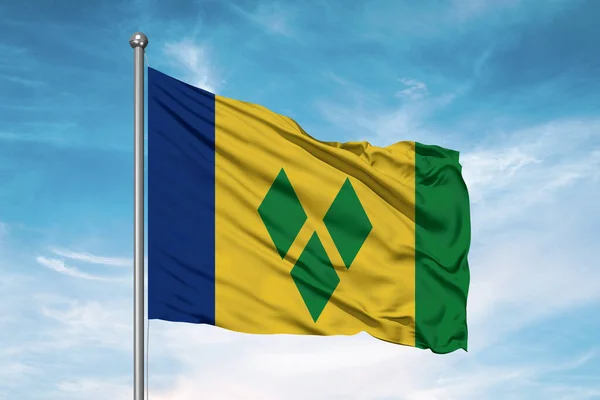 Saint Vincent Grenadyny Tkaniny Flagi Narodowej Machając Pięknym Tle Zachmurzone — Zdjęcie stockowe