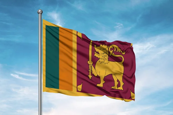 Sri Lankas Nationalflagge Stoff Weht Auf Schönen Bewölkten Hintergrund — Stockfoto