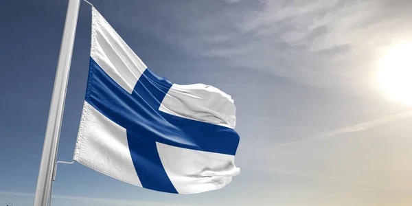 Finlandiya Nın Ulusal Bayrak Kumaşı Güzel Şehir Arka Planında Sallanıyor — Stok fotoğraf