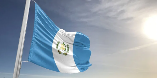 Γουατεμάλα Εθνικό Ύφασμα Σημαία Κυματίζει Στο Όμορφο Φόντο Της Πόλης — Φωτογραφία Αρχείου