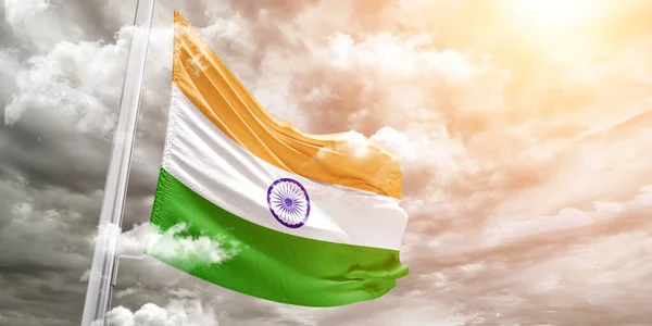 India Bandiera Nazionale Tessuto Sventolando Sul Bellissimo Sfondo Grigio — Foto Stock