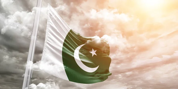 Pakistan National Flagga Tyg Viftar Vacker Grå Bakgrund — Stockfoto