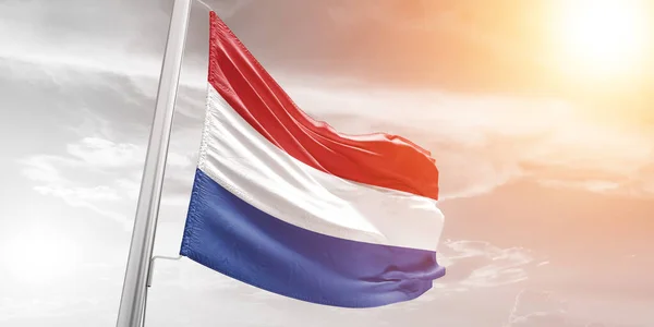 Nederlandse Vlag Stof Zwaaiend Mooie Bewolkte Achtergrond — Stockfoto