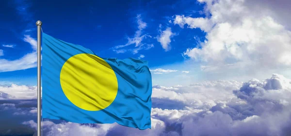 Palau Εθνική Σημαία Ύφασμα Κυματίζει Στο Όμορφο Φόντο Συννεφιασμένο — Φωτογραφία Αρχείου
