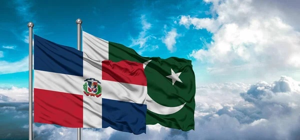 Vlajky Pákistánu Dominikánské Republiky Vlajka Přátelství Vlnící Obloze Krásnou Oblohou — Stock fotografie