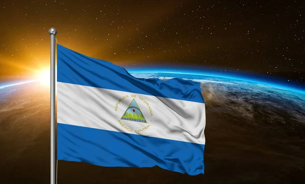 ニカラグアの国旗布生地が美しい地球の背景に振られています — ストック写真