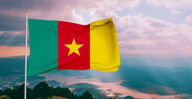 Kamerun ulusal bayrak kumaşı güzel bir arka planda dalgalanıyor.